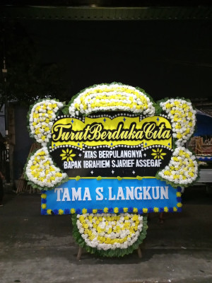 Papan Bunga Duka di Polohungo