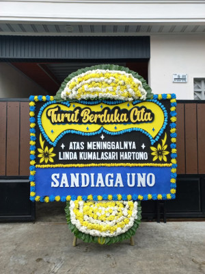 Papan Bunga Duka di Polohungo
