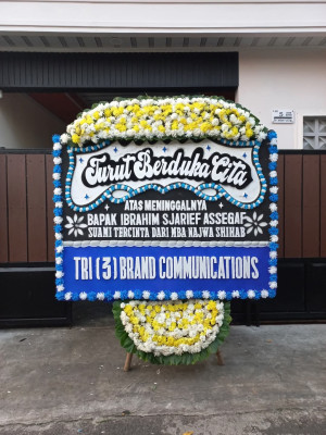Papan Bunga Duka di Polohungo